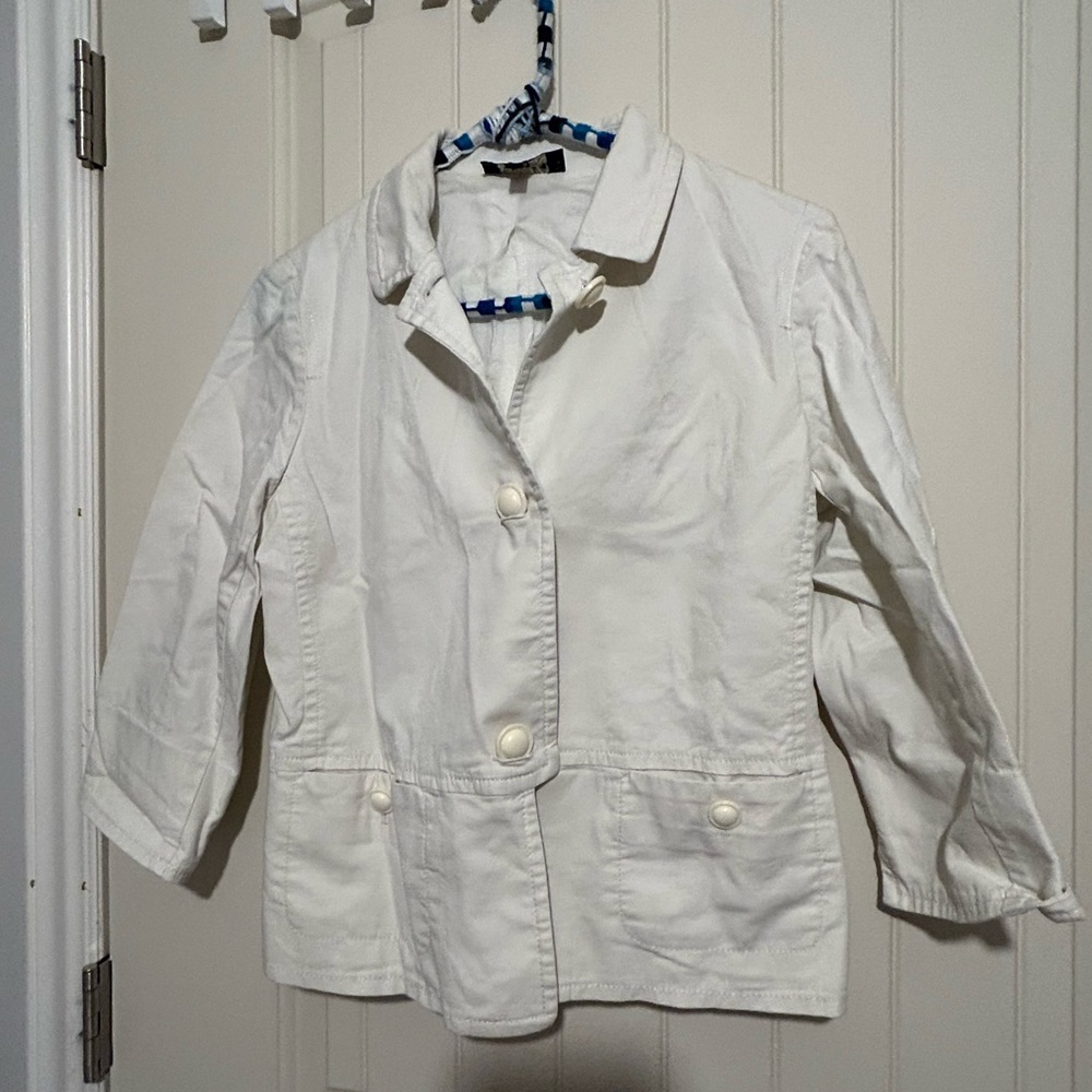 Jacket-Talbots 6P,  fits like a 2/4,  off white buttons with pockets,